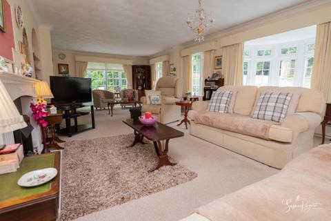 5 bedroom detached house for sale, Chatsworth Avenue, Shanklin