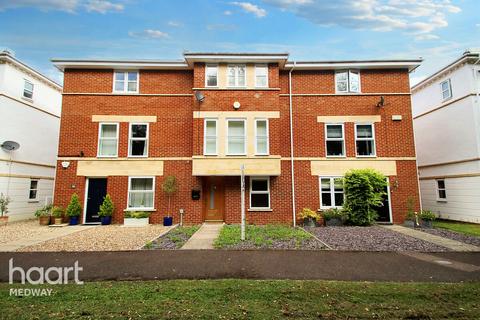 4 bedroom terraced house for sale, Gun Tower Mews, Rochester