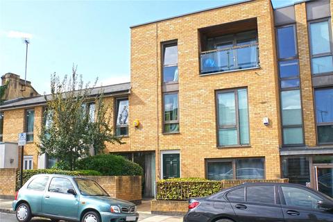 3 bedroom ground floor flat to rent, Annandale Road, Greenwich, London, SE10