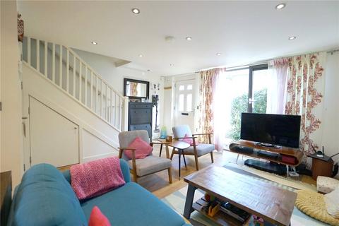 3 bedroom ground floor flat to rent, Annandale Road, Greenwich, London, SE10