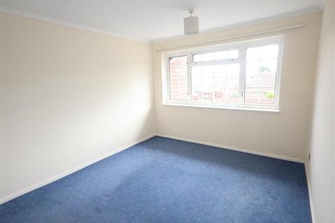 3 bedroom terraced house for sale, Colemans Close, Harden Road