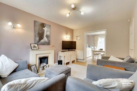 16 Armada Close, Lichfield, WS14 0GJ