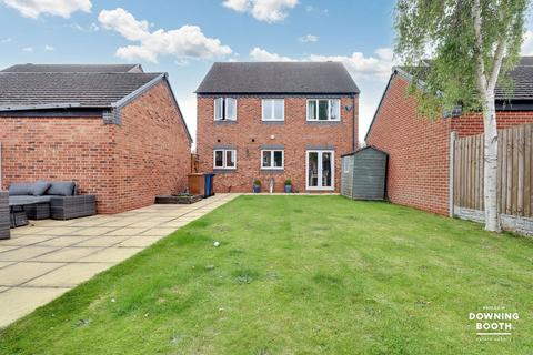 16 Armada Close, Lichfield, WS14 0GJ
