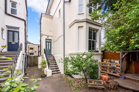 1 bedroom flat for sale, Ewell Road, Surbiton KT6