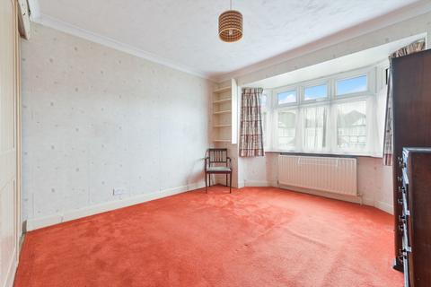 26 Manor Crescent, Surbiton, KT5 8LQ