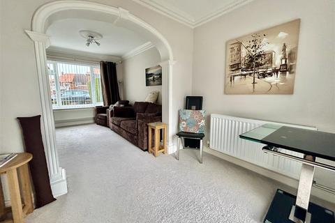 2 bedroom semi-detached house for sale, Rosewood Avenue, Kippax, Leeds