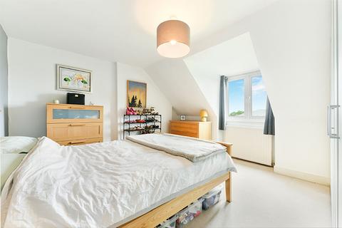 36b Effingham Road, Long Ditton, Surbiton, KT6 5JY