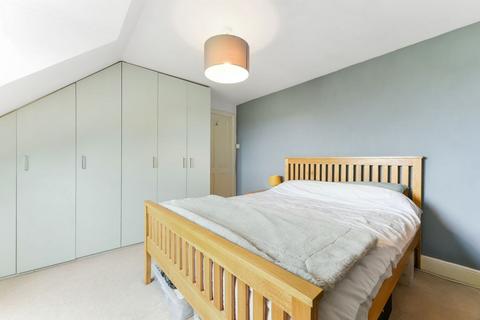 36b Effingham Road, Long Ditton, Surbiton, KT6 5JY