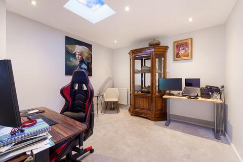 59 Longmead Road, Thames Ditton, KT7 0JE