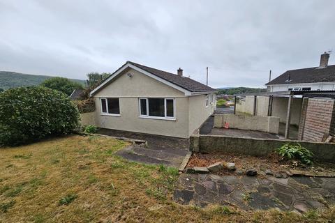 2 bedroom bungalow to rent, Kingrosia Park, Clydach, Swansea, SA6