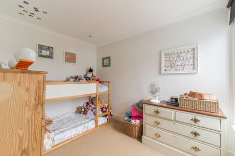 8 Windmill Lane, Long Ditton, Surbiton, KT6 5QE