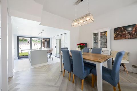 3 bedroom end of terrace house for sale, Warwick Grove, Surbiton KT5