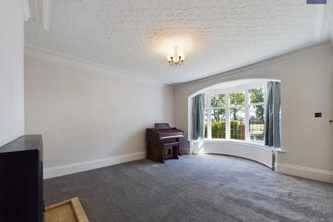 7 Arnold Avenue, Blackpool, FY4 2EP