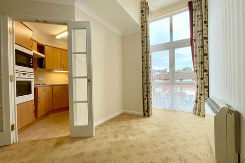 3 bedroom apartment for sale, Crown Street, Stone, ST15