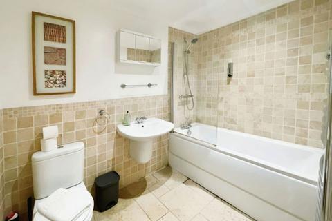 2 bedroom apartment for sale, Newport Street, Swindon, SN1 3DX