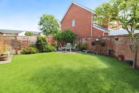 4 bedroom detached house for sale, Braids Close, Rugby CV21