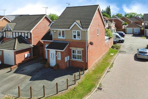 4 bedroom detached house for sale, Braids Close, Rugby CV21