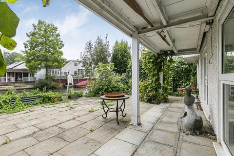 7 Riverside, Sunbury-on-thames, TW16 5PW