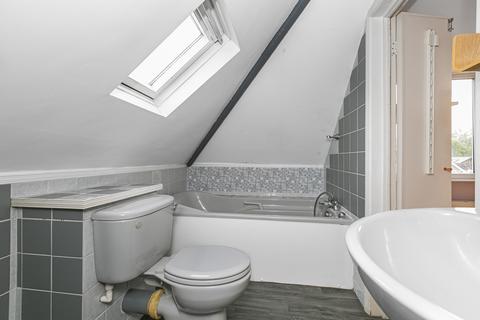 7 Riverside, Sunbury-on-thames, TW16 5PW