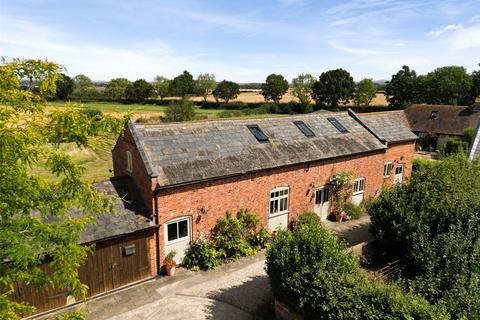 3 bedroom barn conversion for sale, Bank Farm Barns, Dumbleton, Worcestershire, WR11