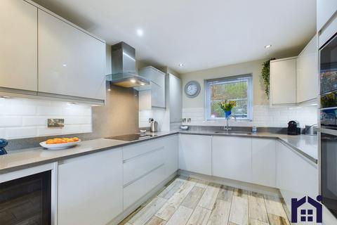 2 Armetriding Reaches, Euxton, Chorley, PR7 6GY