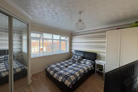 2 bedroom semi-detached house to rent, Rawson Road, Seaforth, Liverpool, L21