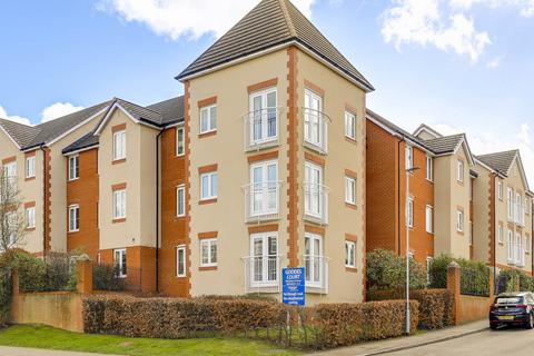 1 bedroom flat for sale, Goodes Court, Royston,