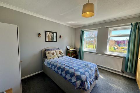 2 bedroom flat for sale, Carr Close, Beverley, HU17 0QS