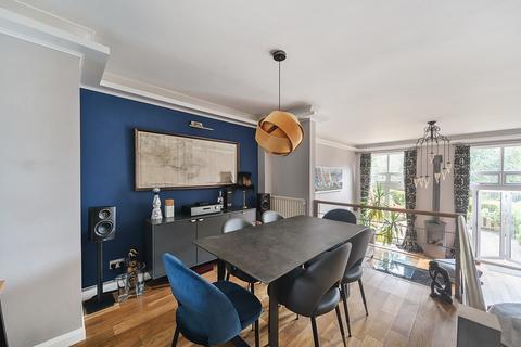 undefined, Andes Close, Ocean Village, Southampton, Hampshire, SO14