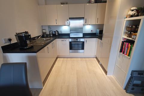 1 bedroom flat for sale, Holmesley Road, Borehamwood