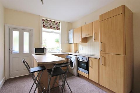 4 bedroom terraced house to rent, Warwick Terrace, Sheffield, S10 1LY