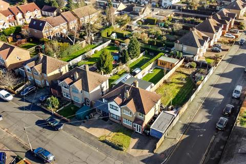 3 bedroom semi-detached house for sale, Manor Way, Croxley Green, WD3