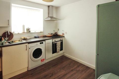 1 bedroom apartment for sale, Whingate, Leeds LS12