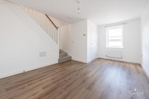 3 bedroom end of terrace house for sale, Wintergreen Gardens, Newport