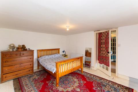 6 bedroom detached house for sale, Llanallgo, Moelfre, Isle of Anglesey, LL72