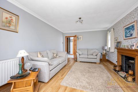 4 bedroom chalet for sale, Damian Way, Hassocks, BN6