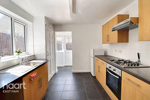 3 bedroom terraced house for sale, Benson Avenue, London