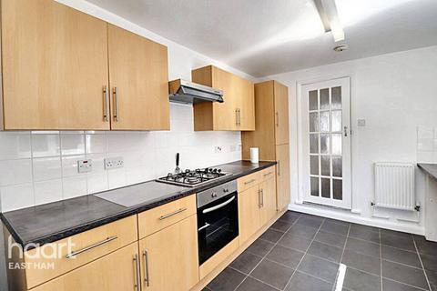 3 bedroom terraced house for sale, Benson Avenue, London