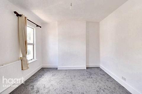 3 bedroom terraced house for sale, Benson Avenue, London