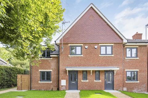 4 bedroom semi-detached house for sale, Priory Close, Royston SG8