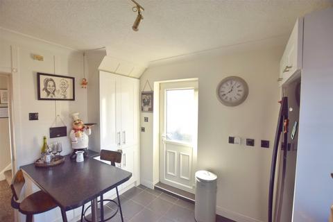 2 bedroom semi-detached house for sale, Gosforth Terrace, Gateshead, NE10