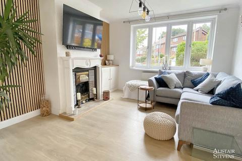 18 Edge Hill Road, Royton, Oldham, OL2 6BL