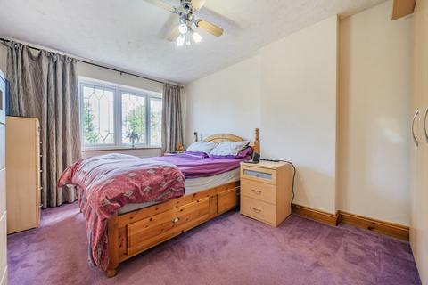 3 bedroom semi-detached house for sale, Butts Hill Road, Woodley, Reading