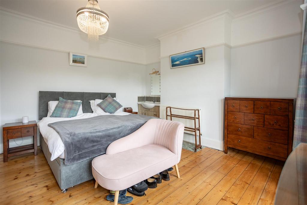 P Master Bedroom 2.jpg
