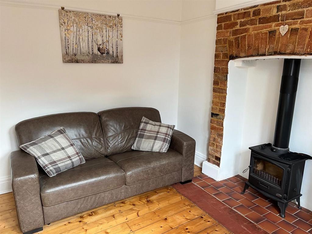 W Annexe Lounge area inc 2nd wood burner.jpg