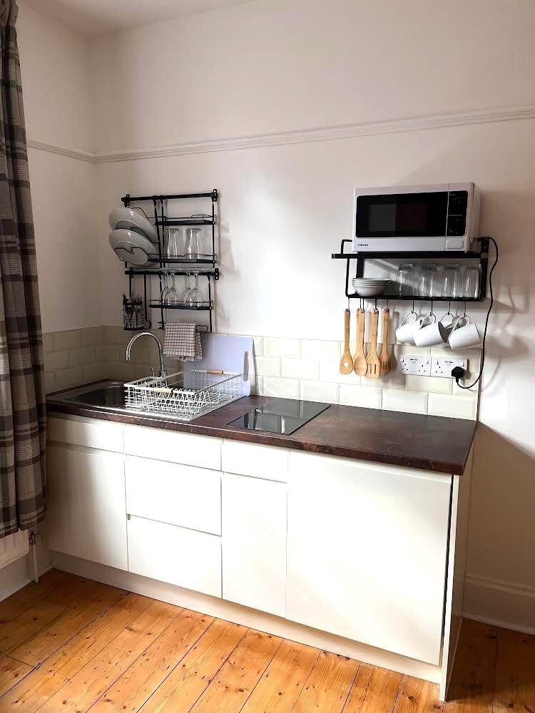 X Annexe Kitchenette.jpg