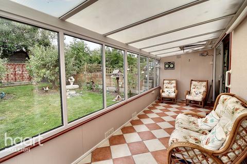 3 Burfield Close, Leigh-on-sea, SS9 5TX