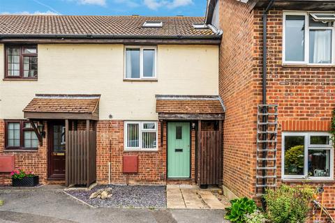57 Barnfield Way, Oxted, RH8 9QG