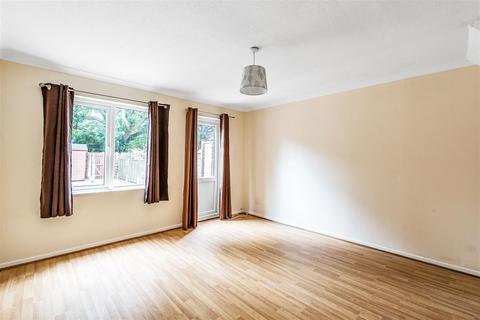 57 Barnfield Way, Oxted, RH8 9QG