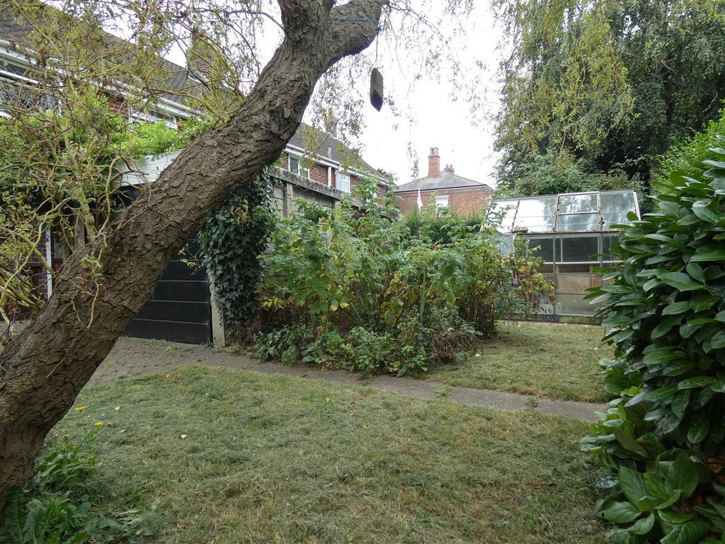 Rear of Garage.JPG